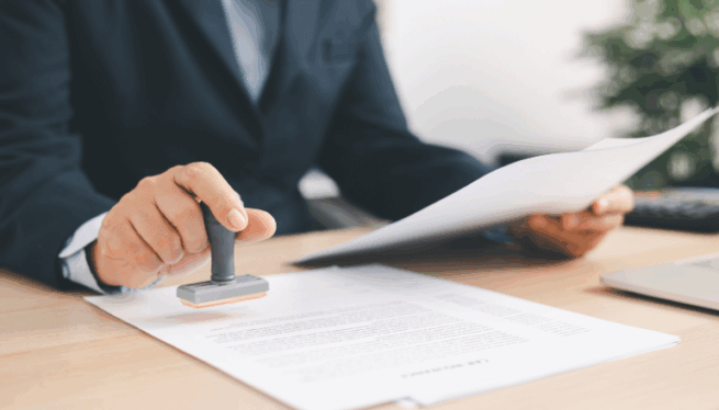 Reviewing security company insurance and licensing before hiring in Denver